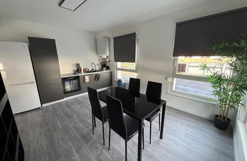 Saint-Avold Apartment | Haut standing neuf climatisé parking privé gratuit