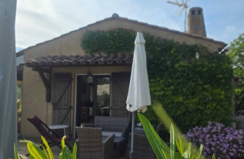 Berre-des-Alpes House | Haven of peace with garden and parking