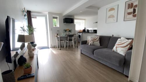 Saint-Pierre - Rene II - Bonsecours Apartment | Havre de paix - Jardin privé & BBQ - Proche centre