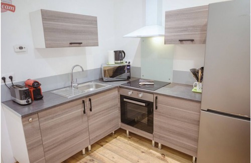 Centre Ville Apartment | Heart of Pau - Air Conditioning and Parking - 4 Suites - Sleeps 4 to 10