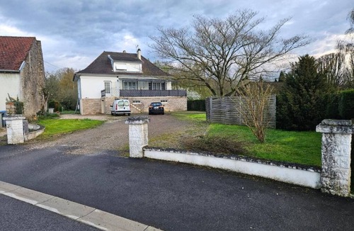 Paroisse Saint-Augustin-de-Chaux Apartment | Hello dole