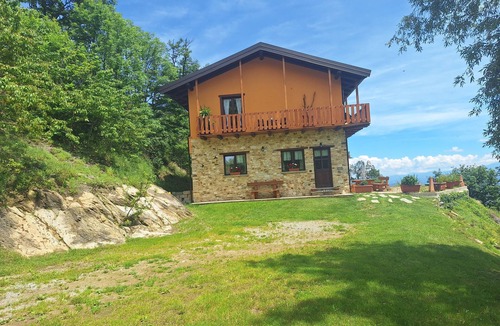 Villar San Costanzo Apartment | Herzlich willkommen in unserer Ferienwohnung Bella Vista (schöne Aussicht).