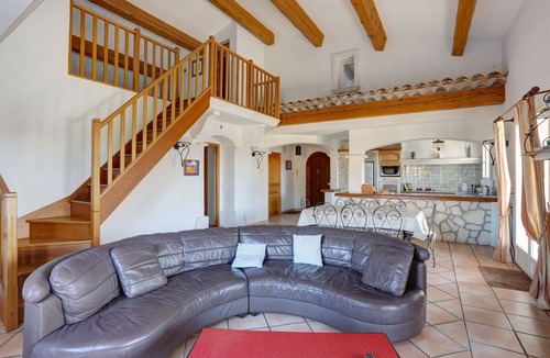 La Bouverie Villa | high standing, air conditioned, Provence styling villa with heated swimming pool
