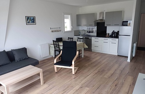 Hirel Apartment | Hirel Apartement directly facing the bay of Cancale and Mont st Michel