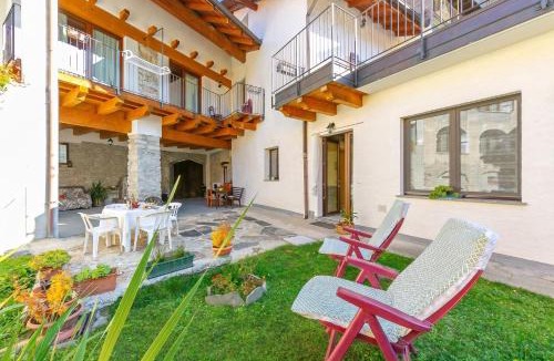 Madonna del Sasso House | Historic Casa Baroni near Lake Orta - Happy Rentals