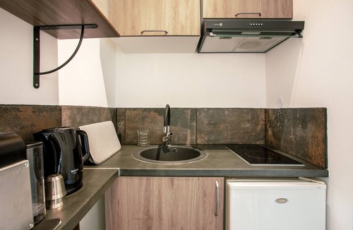 La Bouverie Apartment | Holiday Apartment "Clos Saint Jean" with Pool, Private Terrace & Wi-Fi