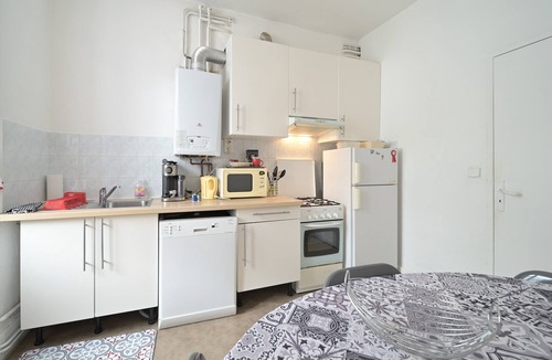 Bagneres-de-Luchon Apartment | Holiday Apartment "À Luchon" near the Slopes with Balcony and Wi-Fi