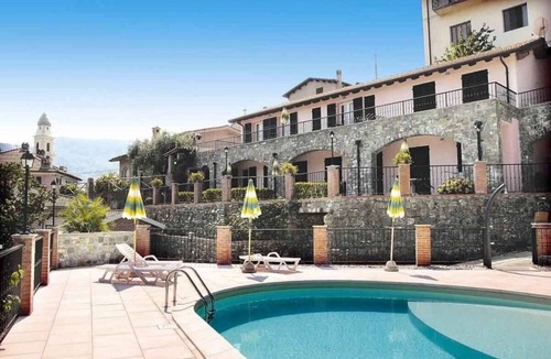 Casanova Lerrone Apartment | Holiday apartment mit Klimaanlage und Pool