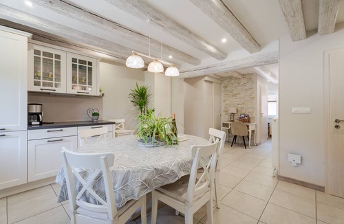 Steige Apartment | Holiday Apartment "Gite Béthanie" with Mountain View, Private Wooden Terrace & Wi-Fi