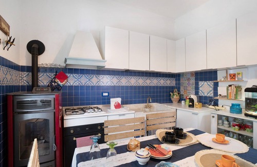 Alassio Apartment | Holiday Apartment 'Oasi' with Sea View, Terrace and Wi-Fi