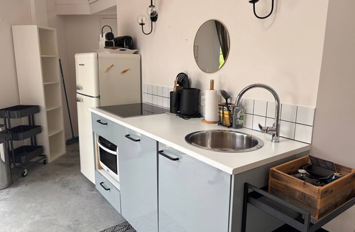 Le Minihic-sur-Rance House | Holiday Home “La P’tite Maison” with Private Terrace, Garden & Wi-Fi
