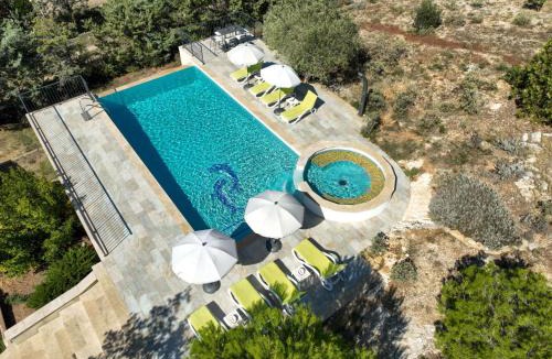 Saint-Hilaire-d'Ozilhan House | Holiday Home Les Garrigues d'Ozilhan by Interhome