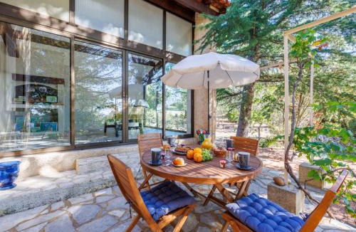 Saint-Hilaire-d'Ozilhan House | Holiday Home Les Garrigues d'Ozilhan by Interhome
