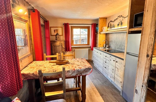 Cogne House | Holiday Home 'Appartamento 405 Con Sauna Privata' with Wi-Fi