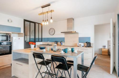 Beaussais-sur-Mer House | Holiday Home Bol d'Air by Interhome