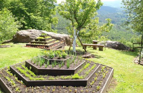 Haselbourg House | Holiday Home Das Gîte Fleuri mit einer herrlichen Aussicht by Interhome