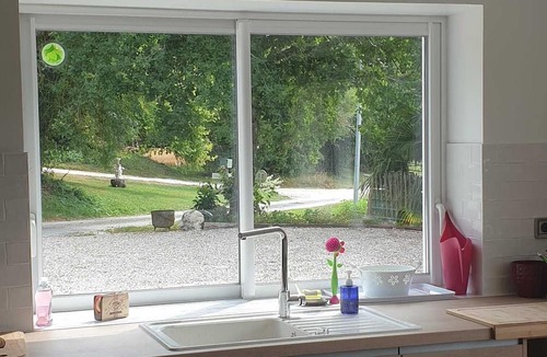 Notre-Dame-de-Sanilhac House | Holiday Home 'De Peyrinet' with Private Terrace, Garden and Air Conditioning