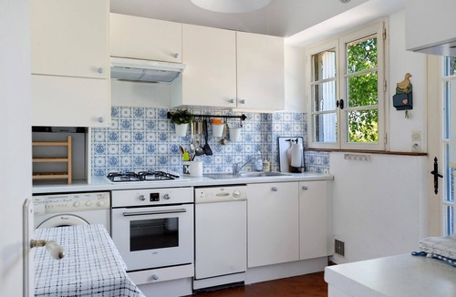 Ploubalay House | Holiday Home “La Ville Es Anougiers” with Private Terrace, Garden & Wi-Fi