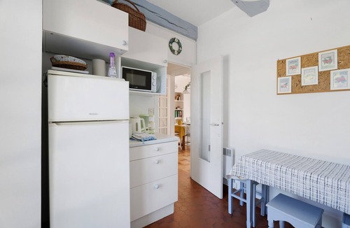 Ploubalay House | Holiday Home “La Ville Es Anougiers” with Private Terrace, Garden & Wi-Fi