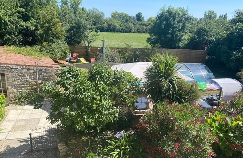 Chaille-les-Marais House | Holiday Home 'L'hébergerie Sablotine' with Private Pool, Terrace and Wi-Fi