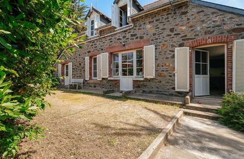Pleneuf-Val-Andre House | Holiday Home 'Maison Pleneuf Val André Proche Mer' with Private Terrace, Private Garden and Wi-Fi