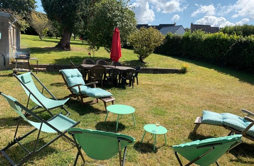 Cite House | Holiday Home 'Granit Cocoon By Madame Est Servie' with Terrace, Garden and Wi-Fi