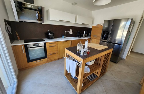 Colombe-la-Fosse House | Holiday Home 'Gîte Rural Le Vendangeoir' with Private Garden and Wi-Fi