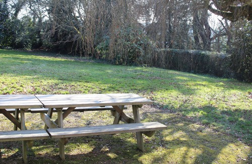 Plouegat-Moysan Villa | Holiday Home 'Gite 12 Pers À 15kms De La Plage' with Private Garden and Wi-Fi