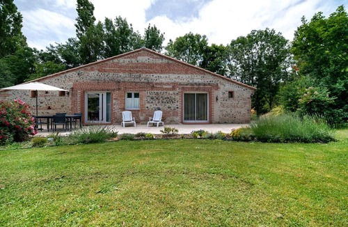 Montaut House | Holiday Home “Gîte De La Grange” with Wi-Fi