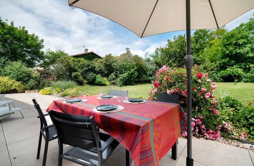 Montaut House | Holiday Home “Gîte De La Grange” with Wi-Fi
