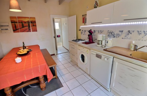 Lannion House | Holiday Home 'Gite Des Plages Aigue-marine' with Private Terrace, Private Garden and Wi-Fi