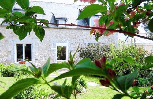 Lannion House | Holiday Home 'Gite Des Plages Aigue-marine' with Private Terrace, Private Garden and Wi-Fi