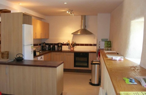 Prat House | Holiday Home 'Gite Du Moulin Du Poulloguer' with Private Terrace, Private Garden and Wi-Fi
