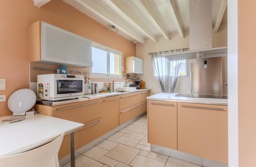 Buzy House | Holiday Home 'Gîte Gousseau' with Mountain View, Private Terrace & Wi-Fi