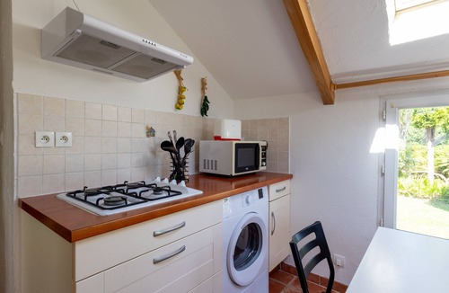 Lannion House | Holiday Home 'Gite La Lande Cote De Granit' with Private Terrace, Private Garden and Wi-Fi