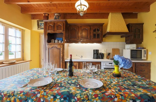 Ploulech House | Holiday Home 'Kerjézéquel 2km Beach' with Private Terrace, Private Garden and Wi-Fi