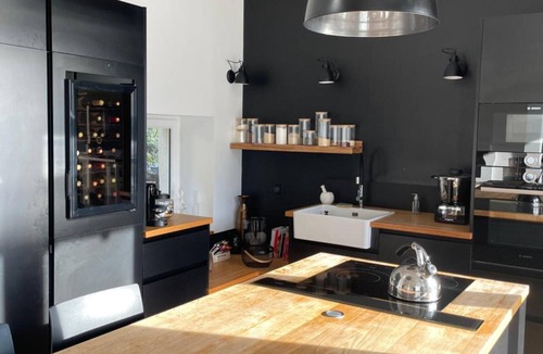 Plerin House | Holiday Home 'La Maison Du Phare' with Private Terrace and Garden