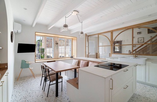 Plevenon House | Holiday Home “La Maison Du Cap” with Private Terrace, Wi-Fi, and Air Conditioning