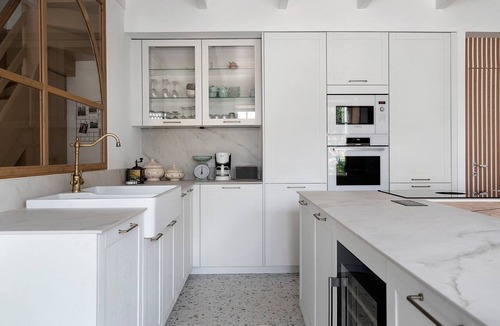 Plevenon House | Holiday Home “La Maison Du Cap” with Private Terrace, Wi-Fi, and Air Conditioning