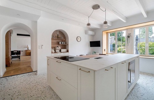 Plevenon House | Holiday Home “La Maison Du Cap” with Private Terrace, Wi-Fi, and Air Conditioning