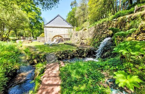 Saint-Glen House | Holiday Home La Meunière by Interhome