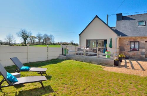 Ploubezre House | Holiday Home Le Guernevez by Interhome