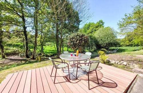 Saint-Glen House | Holiday Home Le Moulin de Glenn by Interhome