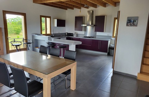 Blars House | Holiday Home 'Magnifique 230' with Private Pool, Private Terrace and Wi-Fi