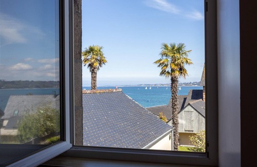 Perros-Guirec House | Holiday Home 'Maison Bretonne Madame Est Servie' with Sea View, Private Terrace and Wi-Fi