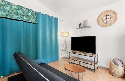 Besse-sur-Issole House | Holiday Home “Petit Paradis” with Wi-Fi and Air Conditioning