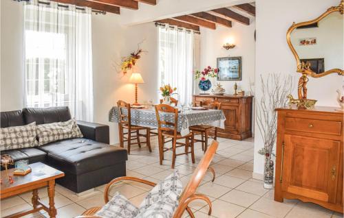 Plouguiel House | Holiday Home Rue Jarl Priel