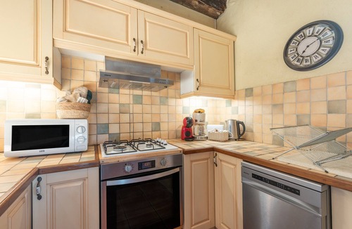 Peyraube House | Holiday Home “Tomettes” with Mountain View, Wi-Fi and Air Conditioning