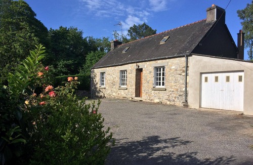 Mur-de-Bretagne House | Holiday house Mûr de Bretagne for 1 - 8 persons with 3 bedrooms - Holiday house