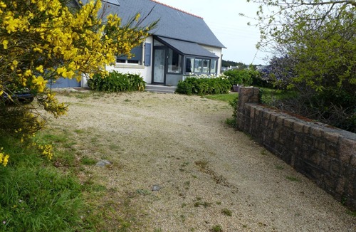 Tredrez-Locquemeau House | HOME COMFORT 4 persons- CALM - SEA AND VILLAGE - 500M FROM THE BEACH -